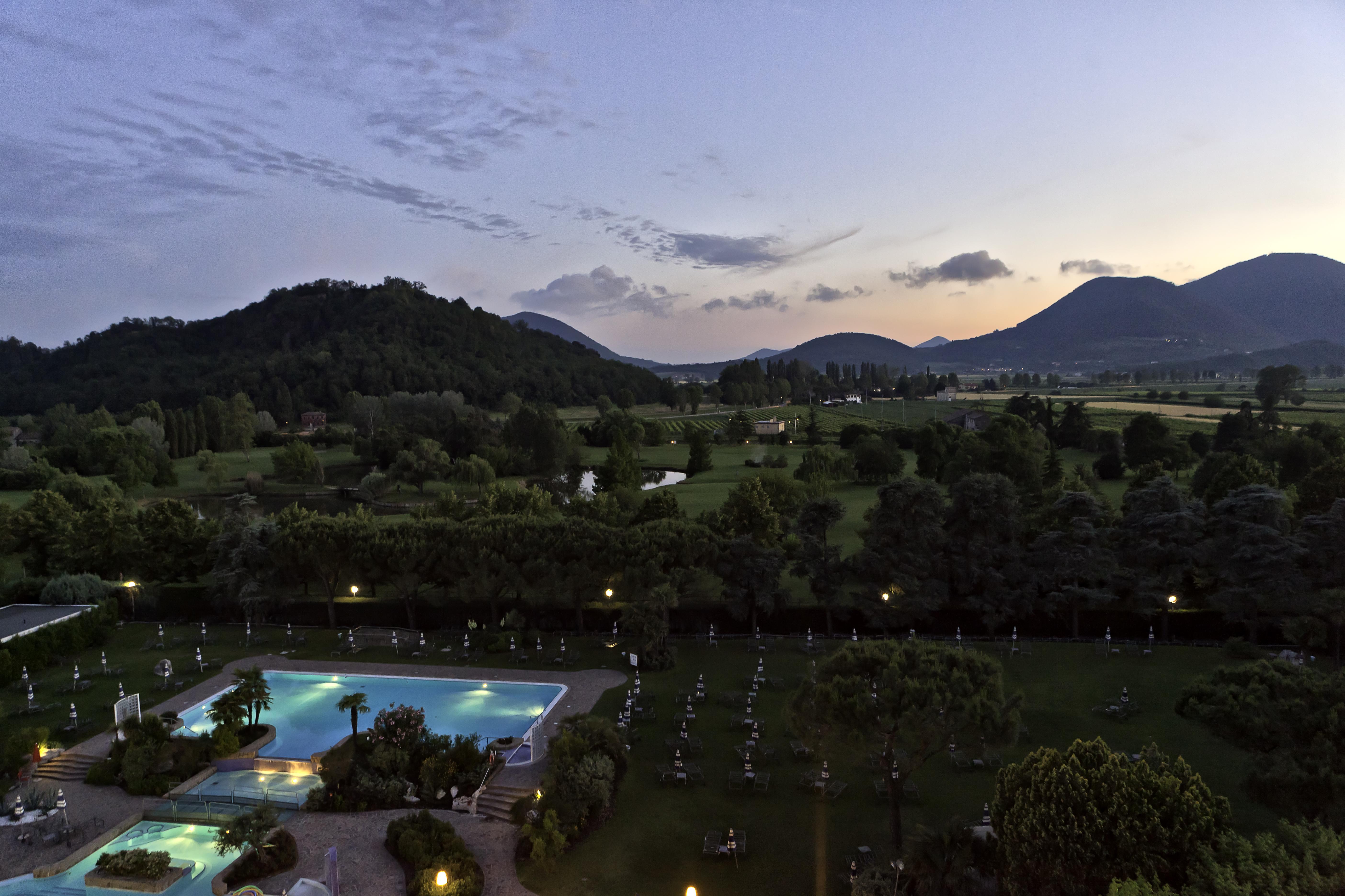 Galzignano Resort Terme & Golf - Hotel Splendid Galzignano Terme ภายนอก รูปภาพ